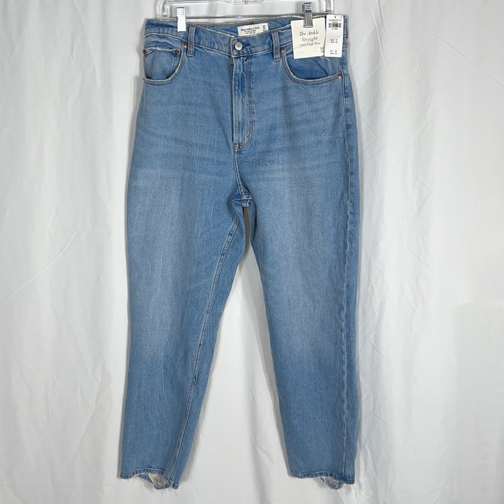 abercrombie and fitch curve love ankle straight ultra high rise jean 14/ 32 long